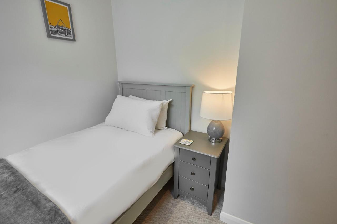 Host & Stay - Breckon Cottage Вітбі Екстер'єр фото